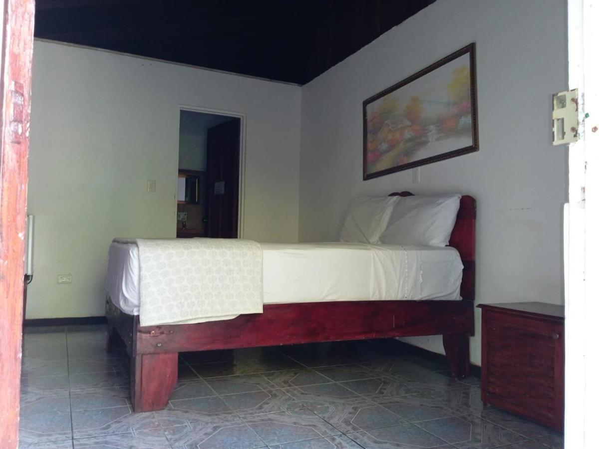 Hostel Manuel Antonio Park Jungle 외부 사진